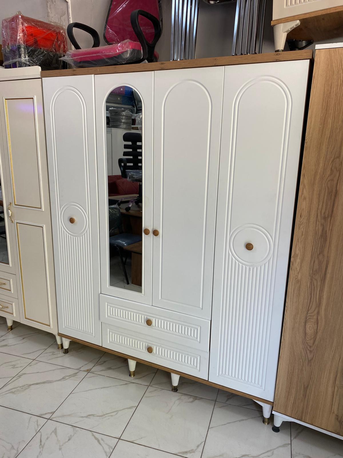 4 KAPAKLI BOHEM MODEL DOLAP